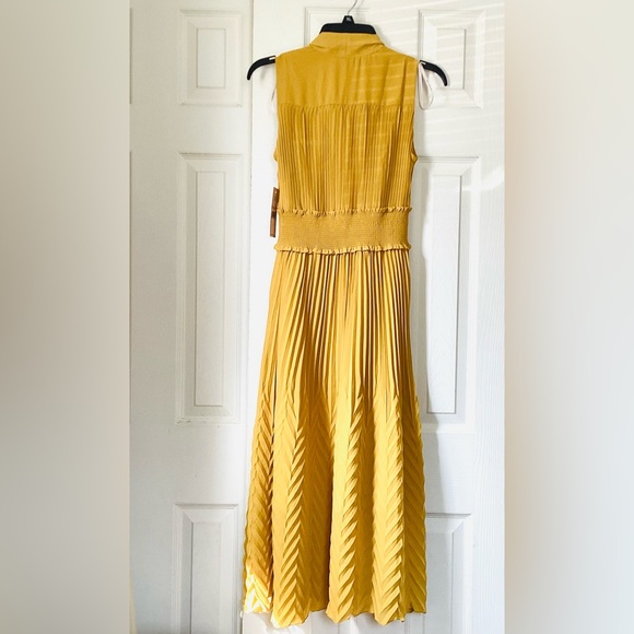 Nanette Lepore NWT Yellow  Pleated Chevron Midi Dress Size 2 - Picture 7 of 10